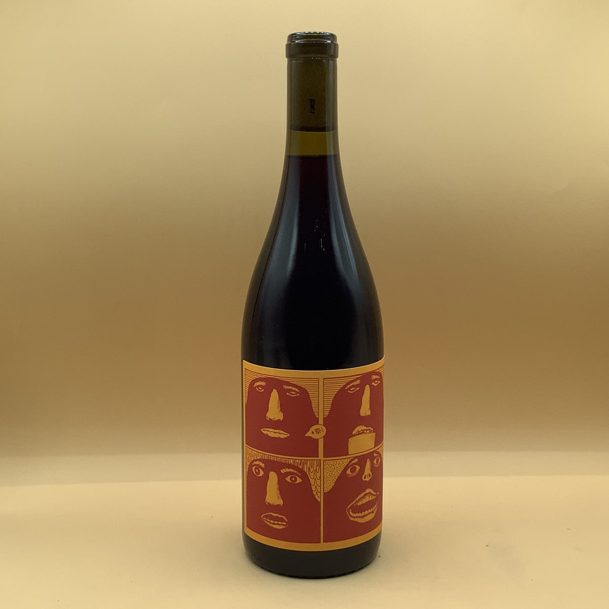 Fossil and Fawn Willamette Pinot Noir